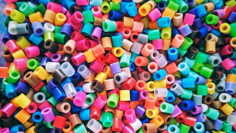 Κινέζοι επιστήμονες κατάφεραν να παρασκευάσουν πλαστικό και καουτσούκ χωρίς ορυκτά καύσιμα