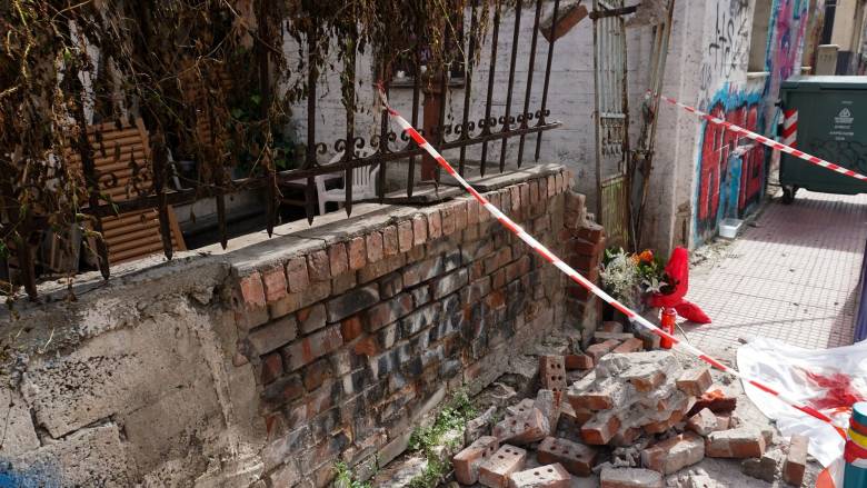 Λάρισα: Ποινές με αναστολή για τον θάνατο φοιτητή που καταπλακώθηκε από τοίχο - Οργή του πατέρα