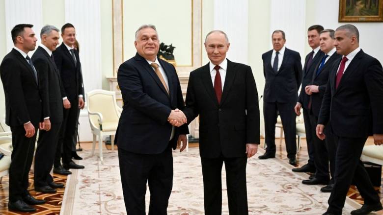 Στα χέρια των Ρώσων το νέο ειρηνευτικό σχέδιο ΗΠΑ και Κιέβου: Τετ α τετ Πούτιν - Όρμπαν