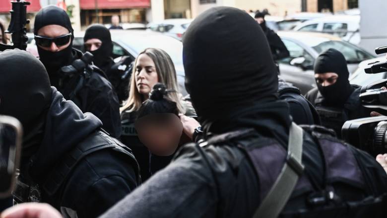 Σαλαμίνα: Αρνείται ότι δολοφόνησε την πεθερά της η 46χρονη - Επικαλείται κενά μνήμης