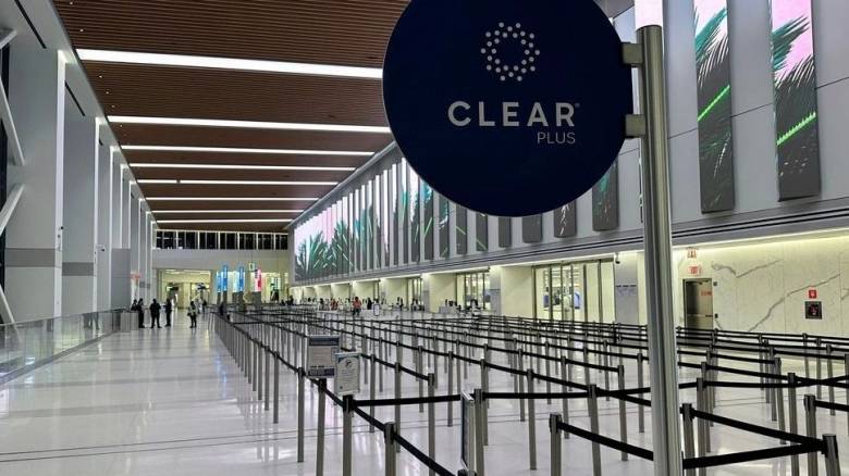 ΗΠΑ: Λήξη συναγερμού στο αεροδρόμιο της Φιλαδέλφειας μετά από απειλή για βόμβα