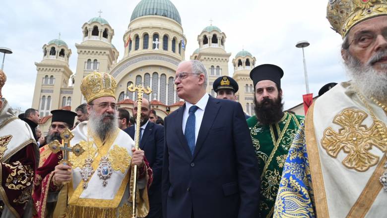 Τασούλας: «Ο ελληνικός λαός, ενωμένος και δυνατός, θα ξεπεράσει όλες τις προκλήσεις»