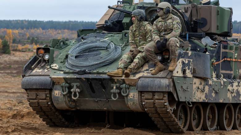 Ολλανδία και Φινλανδία προστίθενται στις χώρες που στέλνουν στρατιωτικούς στη Γροιλανδία