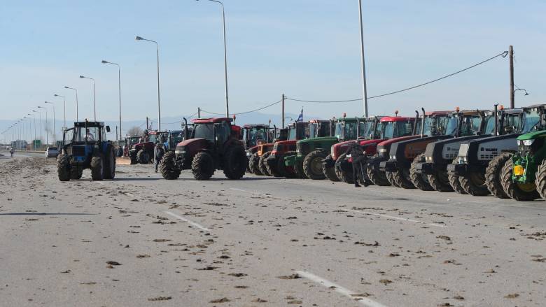 Ανυποχώρητοι οι αγρότες: Σήμερα οι κρίσιμες αποφάσεις για τα μπλόκα