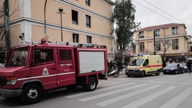 Φάρσα το τηλεφώνημα για βόμβα στα δικαστήρια της Ευελπίδων