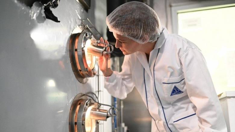 Κερδίζοντας το στοίχημα του «brain gain»: Η ελληνική φαρμακοβιομηχανία φέρνει νέες προοπτικές