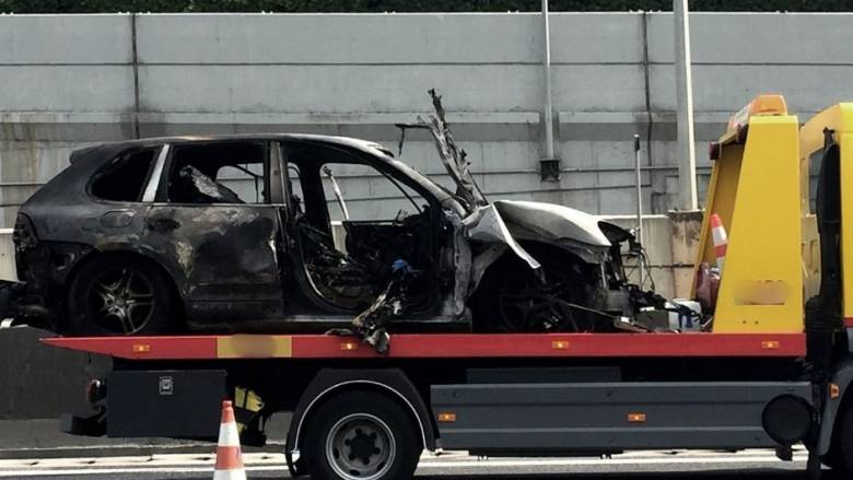 Πυρκαγιά σε αυτοκίνητο στην Αττική Οδό στο ρεύμα προς Αεροδρόμιο - Κλειστές οι δεξιές λωρίδες