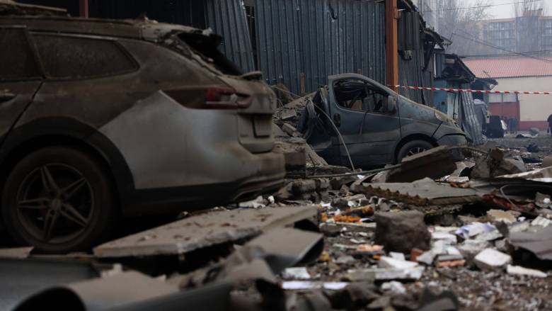 Ουκρανία: Τουλάχιστον τέσσερα άτομα σκοτώθηκαν από πλήγμα ρωσικού πυραύλου στο Ντνίπρο