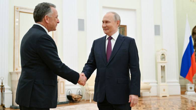 Υπάρχει αλληλοκατανόηση ανάμεσα σε Πούτιν και Γουίτκοφ αποκαλύπτει σύμβουλος του Κρεμλίνου