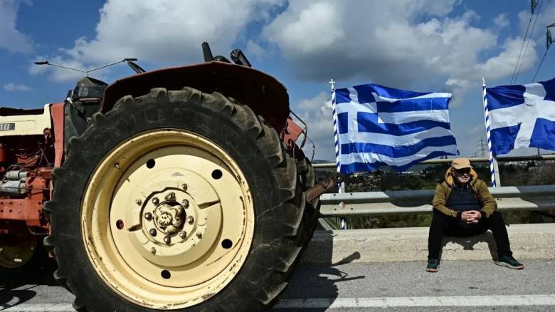 Νέος αποκλεισμός του τελωνείου των Ευζώνων από αγρότες και κτηνοτρόφους