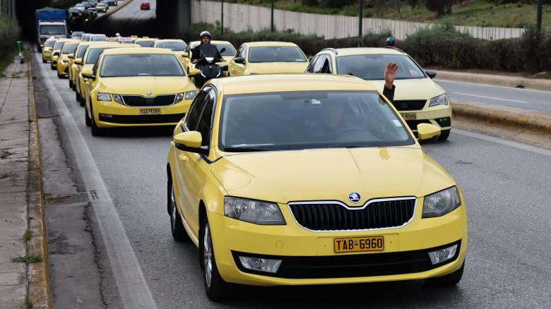 Αναστέλλεται η απεργία των ταξί την Παρασκευή εξαιτίας της κακοκαιρίας Byron