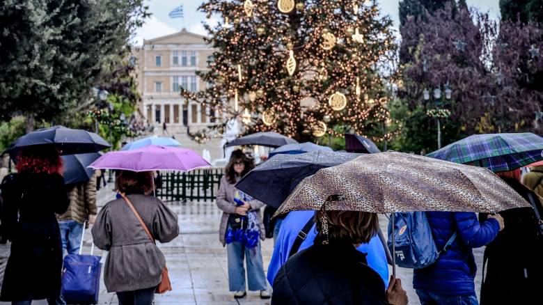 Καιρός: Θυελλώδεις άνεμοι, πτώση θερμοκρασίας και τοπικές βροχές