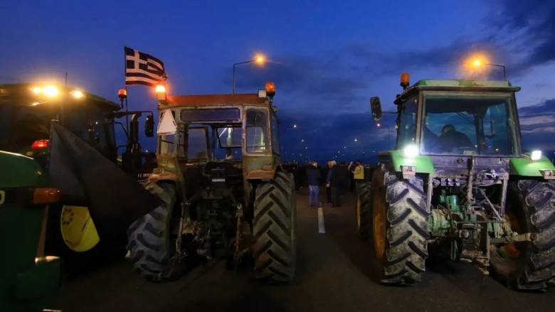 Κλειστός για τα φορτηγά ο κόμβος Ορμενίου - Ουρά χιλιομέτρων στο Τελωνείο των Κήπων
