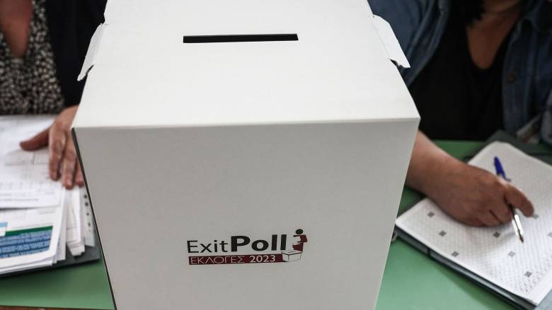 Αποχή και διάλυση της Kεντροαριστεράς συντηρούν το εκλογικό μονοπώλιο της ΝΔ