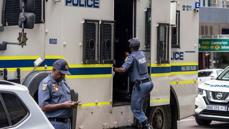 Νότια Αφρική: Τρία παιδιά μεταξύ των νεκρών στην επίθεση ενόπλων σε ξενοδοχείο