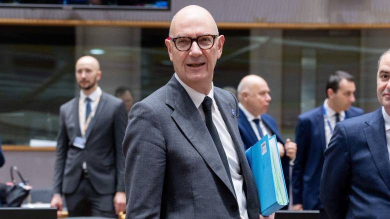 Γαλλία: Aνάπτυξη τουλάχιστον 0,8% για το 2025 αναμένει ο υπουργός Οικονομικών