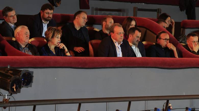 Κλυδωνισμοί στις σχέσεις ΣΥΡΙΖΑ - Τσίπρα μετά τον εξώστη: Η «Αυγή» και η διαρροή από Αμαλίας