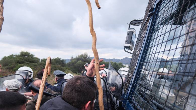Μια σύγκρουση που κινδυνεύει να γίνει πόλεμος