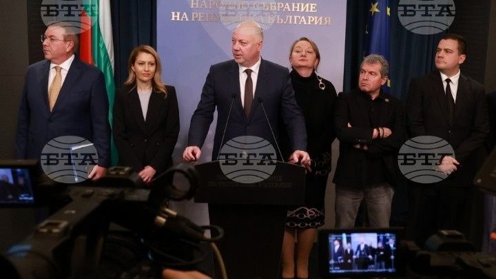 Βουλγαρία: Ο Ρόσεν Ζελιάσκοφ ανακοινώνει την παραίτηση της κυβέρνησής του