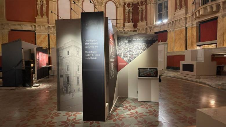 Αφηγήσεις πέρα από τα σύνορα