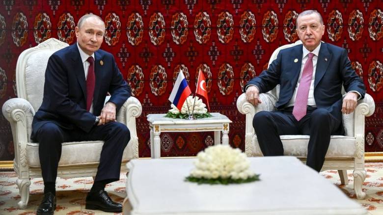 Συνάντηση Ερντογάν - Πούτιν στην Ασκαμπάτ του Τουρκμενιστάν