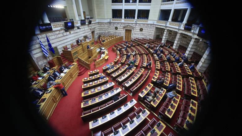 Live - Η συζήτηση για τον προϋπολογισμό στη Βουλή - Το βράδυ η ομιλία Μητσοτάκη