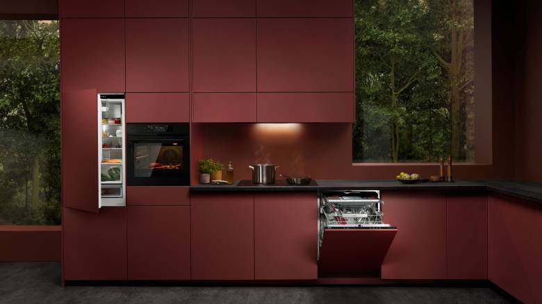 AEG x Άκης Πετρετζίκης: Η πιο γευστική συνεργασία της χρονιάς