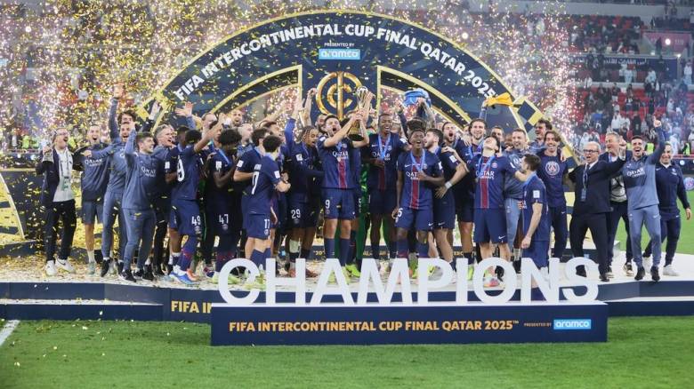 Πρωταθλήτρια κόσμου η Παρί Σεν Ζερμέν - Νίκησε τη Φλαμένγκο και σήκωσε το Διηπειρωτικό