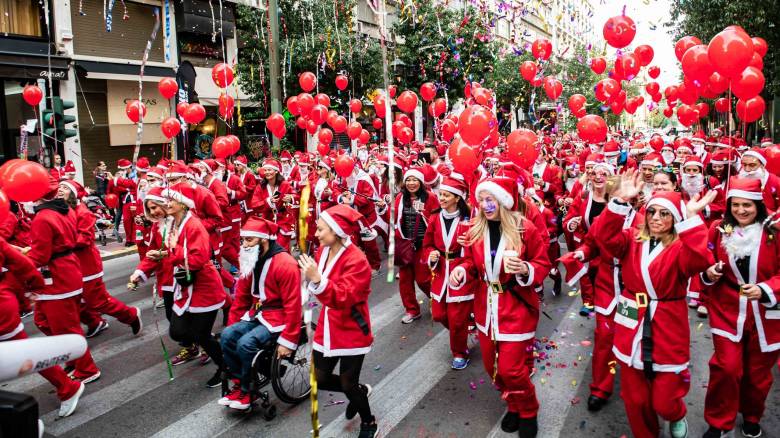 Ντυμένοι Αϊ Βασίληδες στην καρδιά της Αθήνας - Πώς να δηλώσετε συμμετοχή στο Athens Santa Run