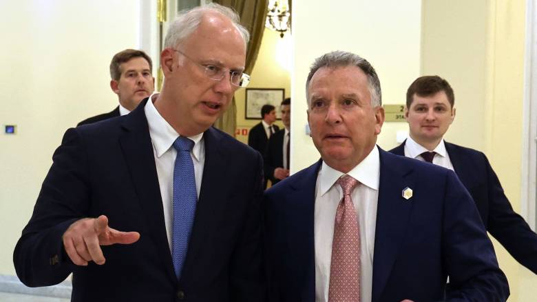 Ουκρανία: Στις ΗΠΑ ο Ρώσος ειδικός απεσταλμένος Ντμίτριεφ για συνομιλίες με Γουίτκοφ και Κούσνερ