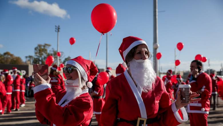 «Athens Santa Run 2025»: Ποιοι δρόμοι και πότε θα κλείσουν σήμερα
