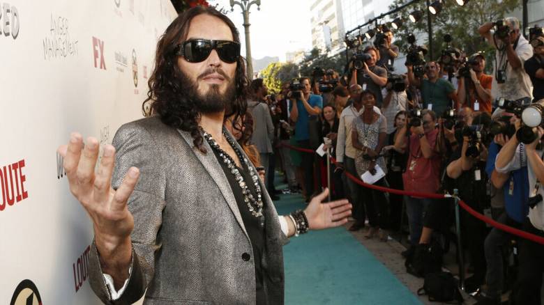 Αντιμέτωπος με νέες κατηγορίες για βιασμό και σεξουαλική κακοποίηση ο ηθοποιός Ράσελ Μπραντ