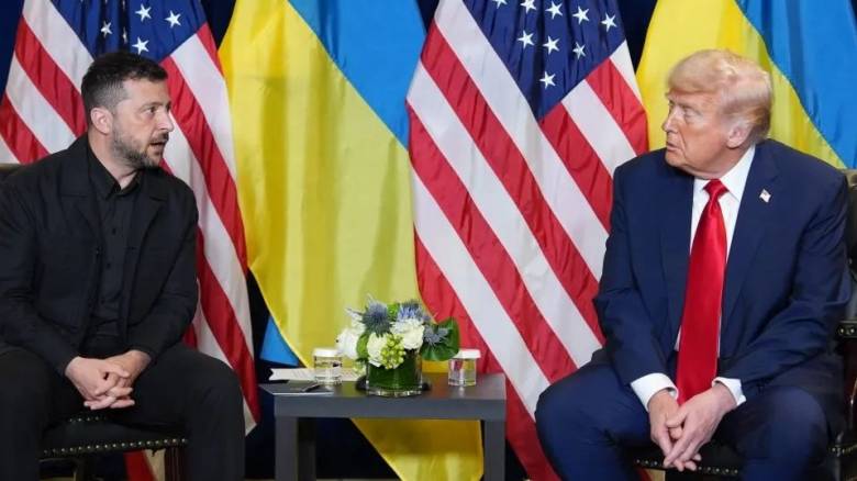 Πυρετώδεις διαβουλεύσεις: Τηλεφωνικές επικοινωνίες Ζελένσκι και Ευρωπαίων πριν το ταξίδι στις ΗΠΑ
