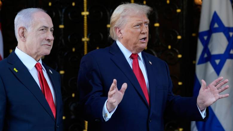Σε εξέλιξη η συνάντηση Τραμπ - Νετανιάχου: «Το συντομότερο η β' φάση του σχεδίου για τη Γάζα»