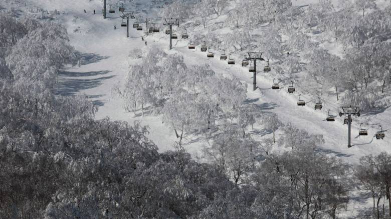 Ιαπωνία: Πεντάχρονος έχασε τη ζωή του σε θέρετρο σκι - Παγιδεύτηκε σε κυλιόμενο διάδρομο