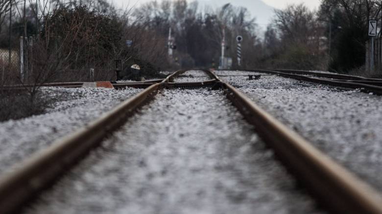 Άνω Λιόσια: Ο 50χρονος προσπάθησε να περάσει κάθετα τις γραμμές - Πώς έγινε η φονική παράσυρση