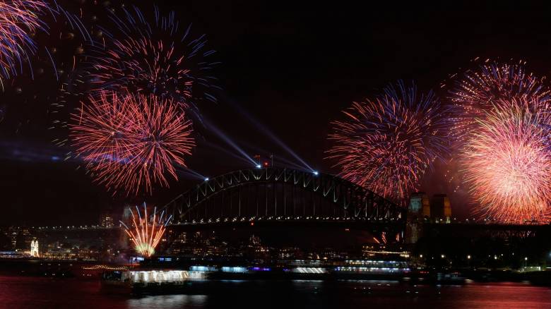 Υπό δρακόντεια μέτρα ασφαλείας η Αυστραλία υποδέχθηκε το 2026