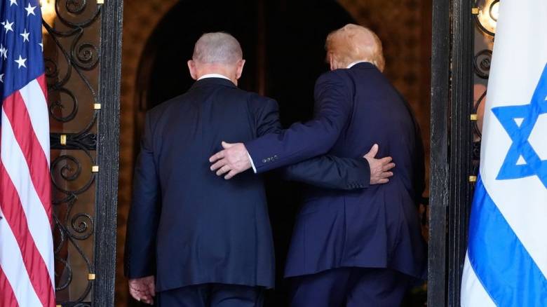 Ο Ισραηλινός πρωθυπουργός Νετανιάχου στην πρωτοχρονιάτικη γιορτή του Ντόναλντ Τραμπ