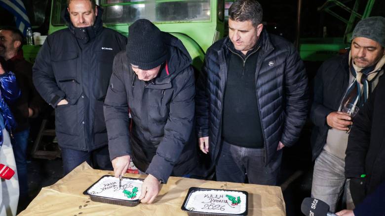 Πρωτοχρονιά στα μπλόκα για τους αγρότες - Ώρα αποφάσεων το Σάββατο στη συνέλευση στη Νίκαια