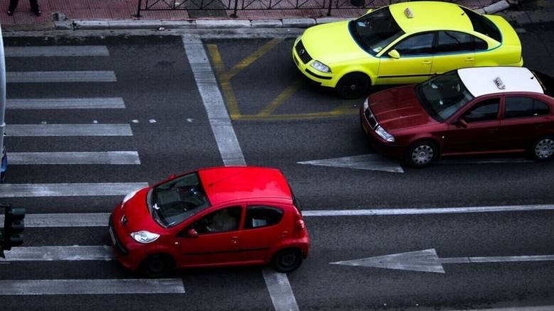 ΑΑΔΕ: Το 88% πλήρωσε τα τέλη κυκλοφορίας - Τα πρόστιμα σε 800.000 ιδιοκτήτες οχημάτων