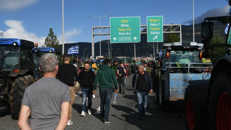 Σήμερα αποφασίζουν οι αγρότες σε Αχαΐα και Αιτωλοακαρνανία για 48ωρο αποκλεισμό της Γέφυρας