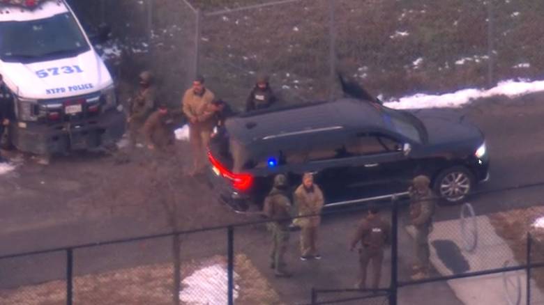 Σιδηροδέσμιος στο εδώλιο δικαστηρίου της Νέας Υόρκης ο Μαδούρο - Τι στάση θα τηρήσει