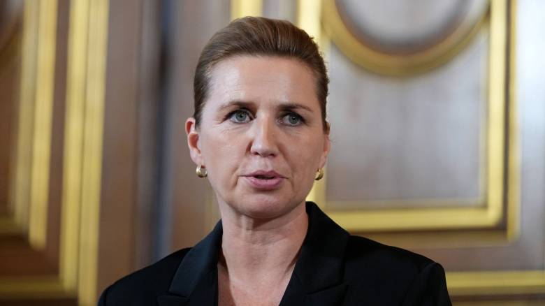 Η πρωθυπουργός της Δανίας καλεί τον Τραμπ να σταματήσει τις «απειλές» κατά της Γροιλανδίας