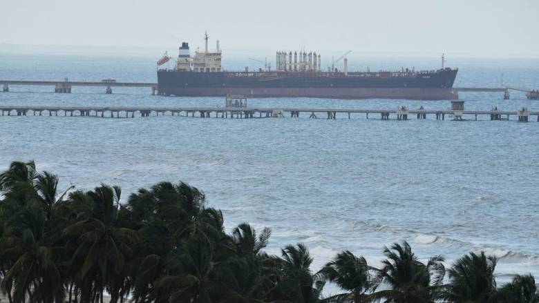 Reuters: Συνομιλίες Ουάσινγκτον - Καράκας για την εξαγωγή του πετρελαίου της Βενεζουέλας στις ΗΠΑ