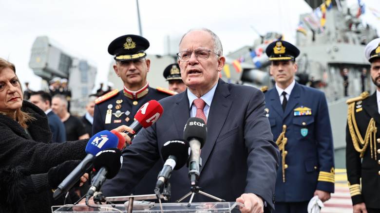 Θεοφάνεια: Το μήνυμα Τασούλα για φως, ενότητα και ελπίδα