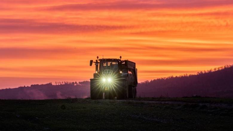 «Γέφυρες» φον ντερ Λάιεν προς αγρότες: Προτείνει αποδέσμευση 45 δισ. για να «περάσει» η Mercosur