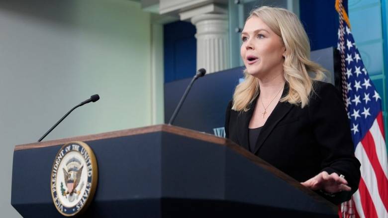 Λευκός Οίκος: Οι γενναίοι άνδρες της αστυνομίας δέχονται επίθεση από επικίνδυνο αριστερό κίνημα