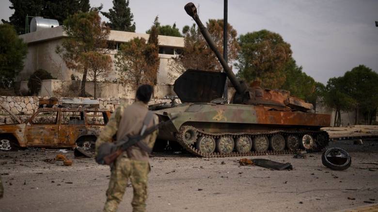 Συρία: Τανκ χτύπησε ρεπόρτερ την ώρα ζωντανής μετάδοσης στο Χαλέπι