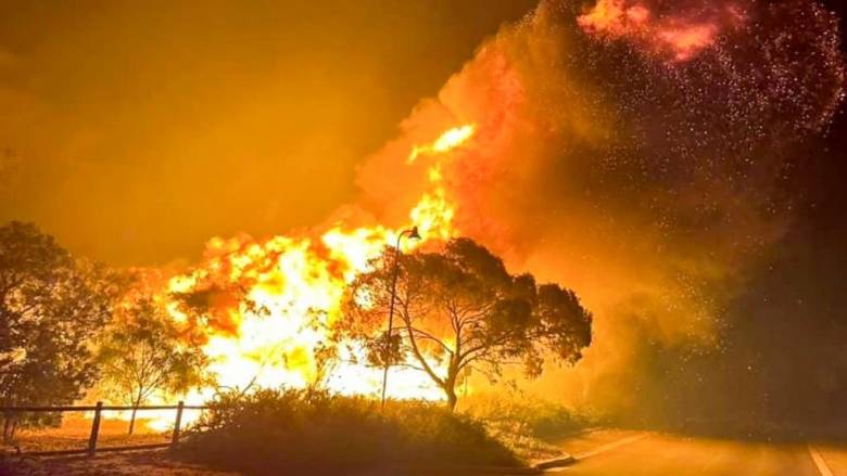 Αντιμέτωπη με «καταστροφικές» πυρκαγιές η Αυστραλία - Τους 40 βαθμούς άγγιξε ο υδράργυρος