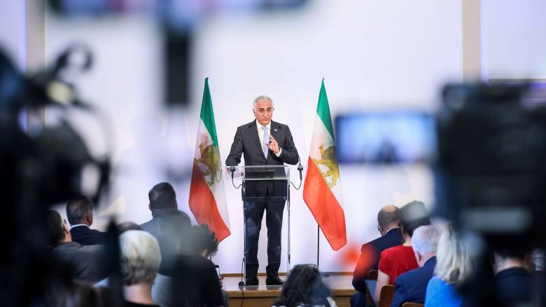 Ο γιος του τελευταίου Σάχη του Ιράν στο πλευρό των διαδηλωτών - Πόσο πιθανή είναι η επιστροφή του